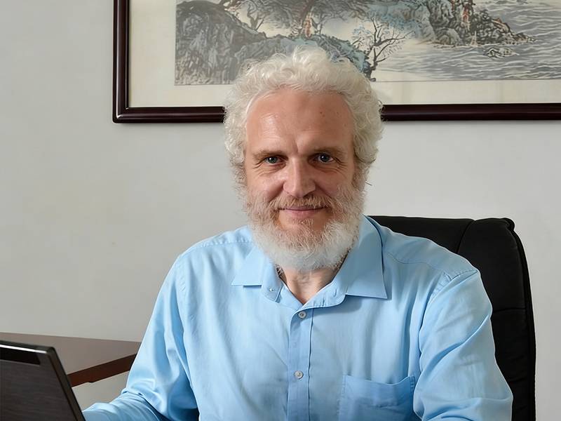 保罗·兰德维兹博士